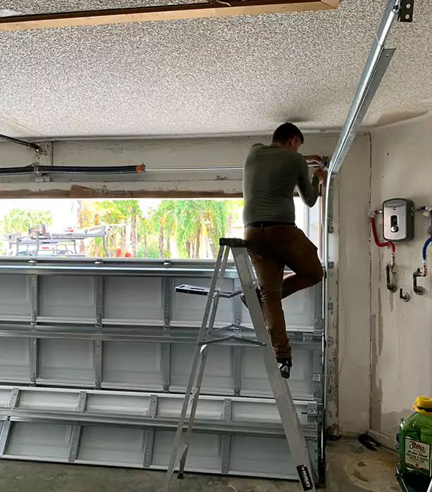 Garage Door Hinge Replacement Lantana